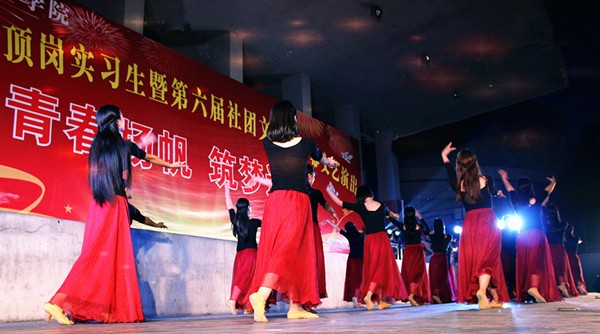 IMG_1500_爱奇艺_72662.jpg IMG_1500_爱奇艺.jpg