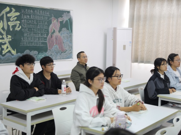 微信图片_20251110085213_副本.jpg